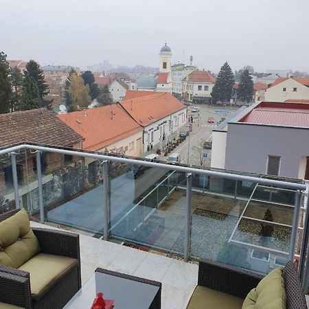 Penthouse Heart Of Slavonia **** Apartment Ðakovo Екстериор снимка